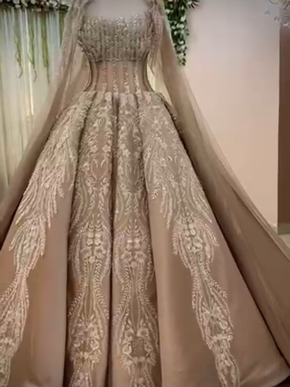 Embroidered Ivory Beaded Wedding Dress Bodice - Picture 2 of 7